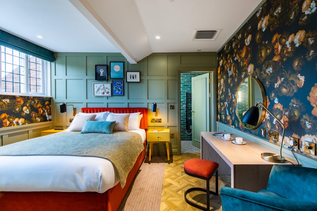 bright coloured junior suite hotel room of oxfordshire