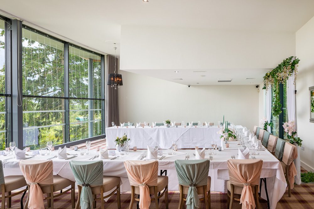 Wedding dining table with massive view and window